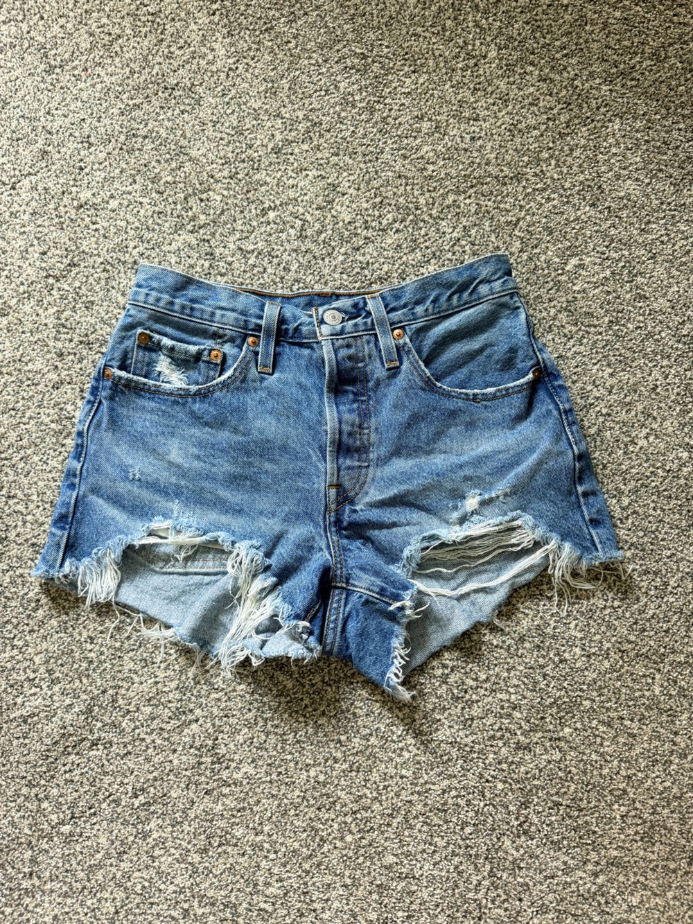 Levi's 501 Premium Medium Wash Distressed Denim Shorts Size 26